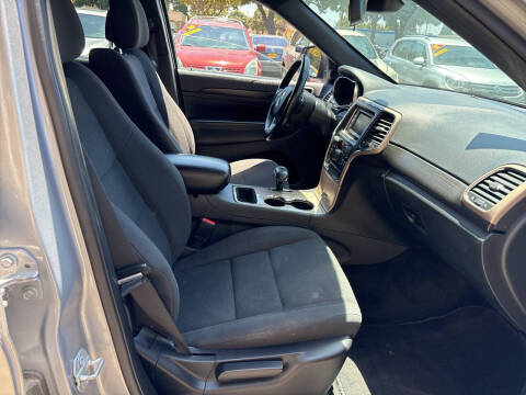 2015 Jeep Grand Cherokee Laredo