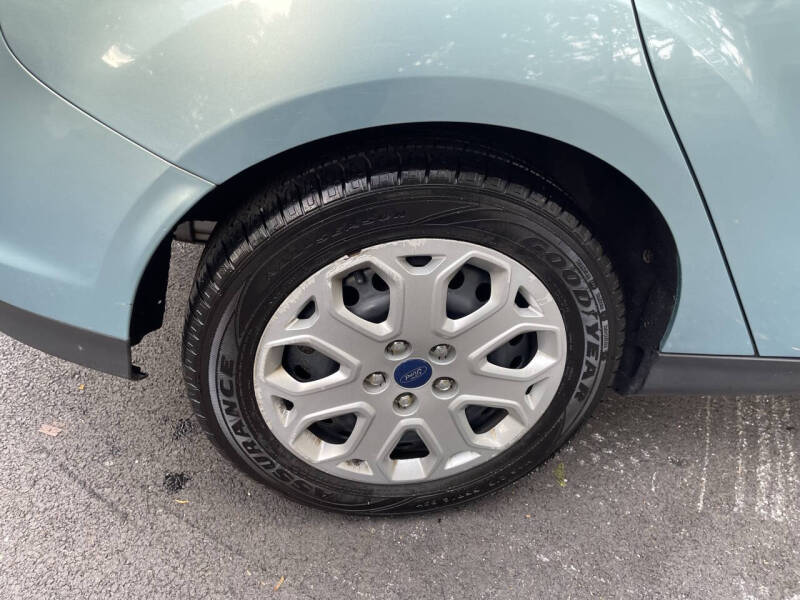 2012 Ford Focus SE