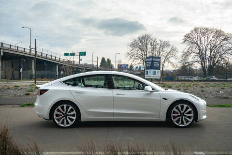 2019 Tesla Model 3 Performance