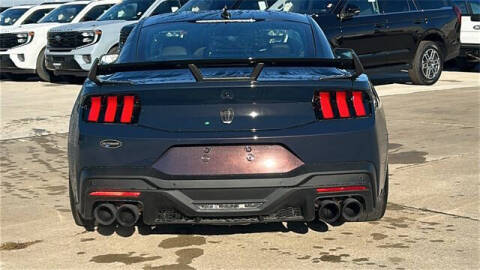 2025 Ford Mustang Dark Horse