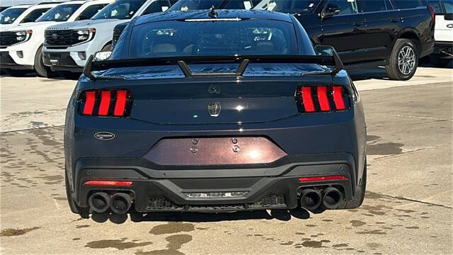 2025 Ford Mustang Dark Horse