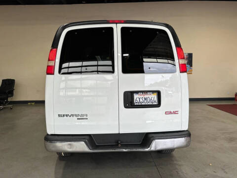 2012 GMC Savana LT 2500