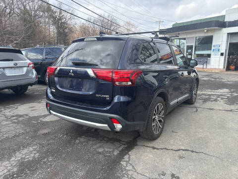 2017 Mitsubishi Outlander SE