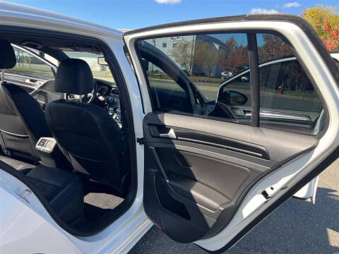 2016 Volkswagen Golf R