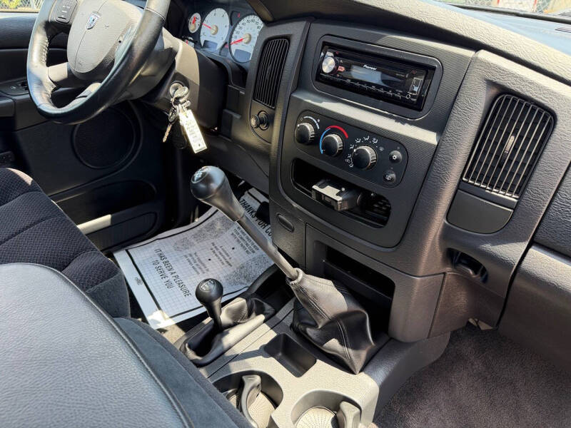 2004 Dodge Ram 2500 SLT