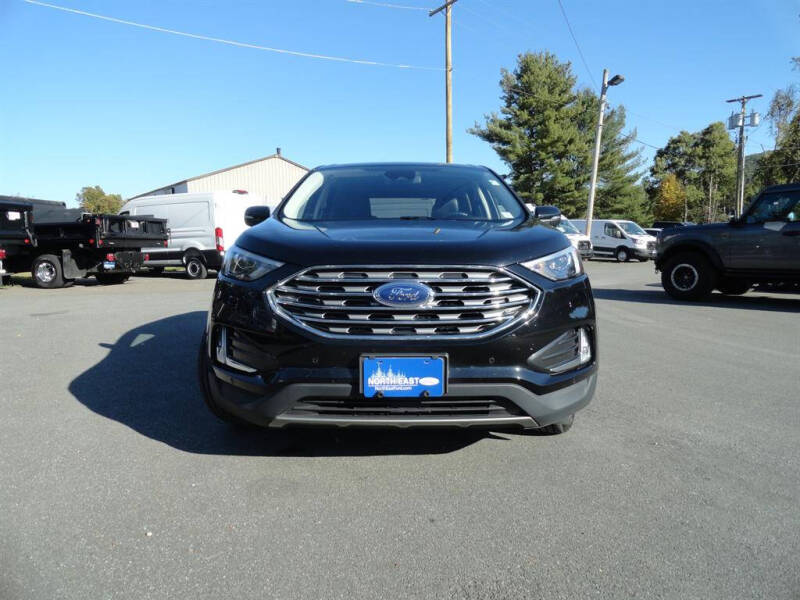 2022 Ford Edge Titanium