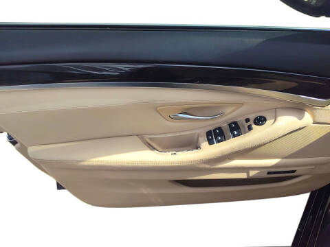 2015 BMW 5 Series 528i