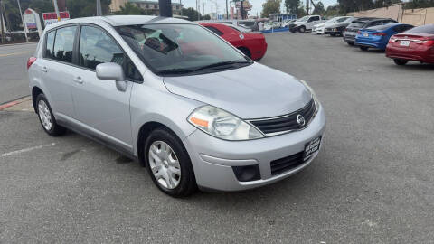 2010 Nissan Versa 1.8 S