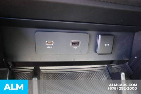 2023 Land Rover Defender 110 V8