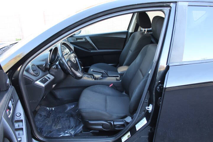 2012 Mazda MAZDA3 i Touring
