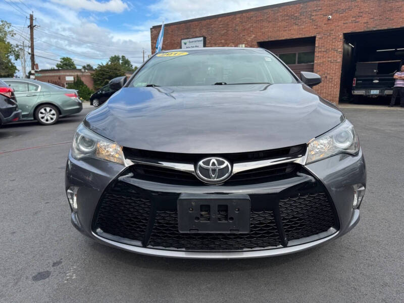 2017 Toyota Camry SE