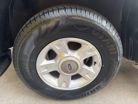 2002 Ford Explorer Sport Trac Value