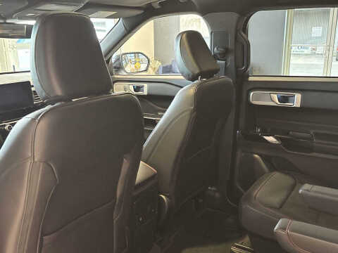 2022 Ford Explorer ST-Line