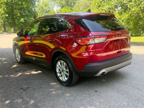2022 Ford Escape SE