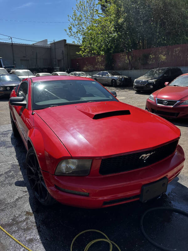 2006 Ford Mustang V6 Standard