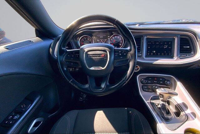 2021 Dodge Challenger SXT