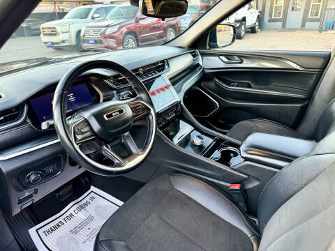 2022 Jeep Grand Cherokee L Laredo