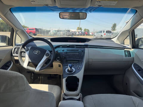 2010 Toyota Prius III