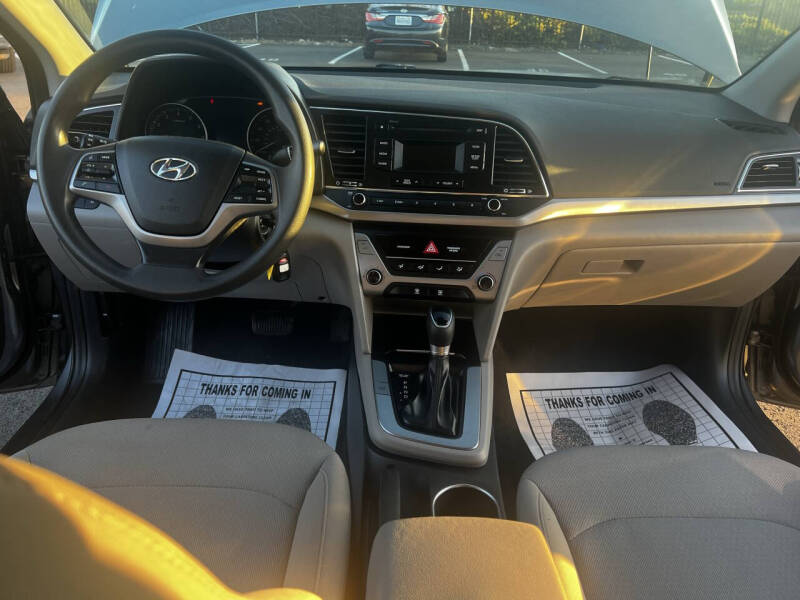 2018 Hyundai Elantra SE