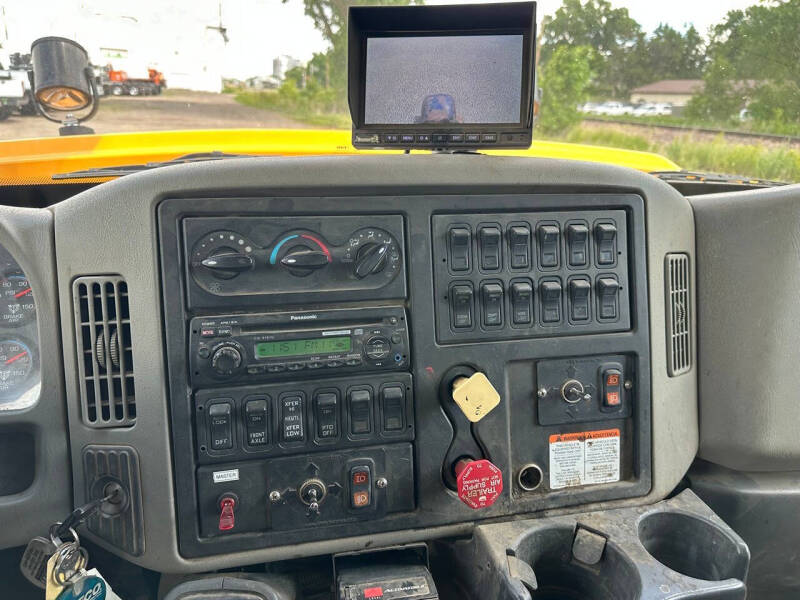 2011 International WorkStar 7400