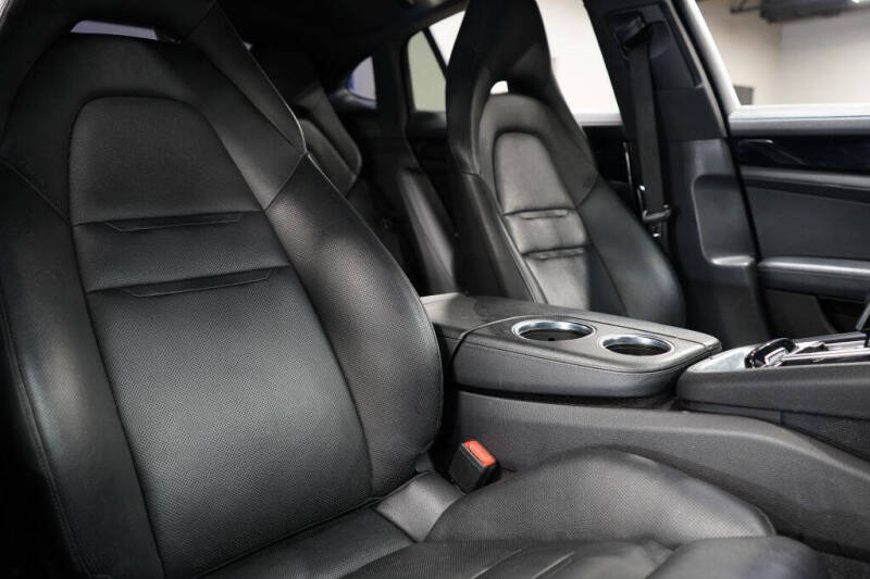 2018 Porsche Panamera