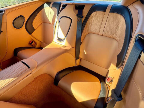 2025 Aston Martin DB12 V8