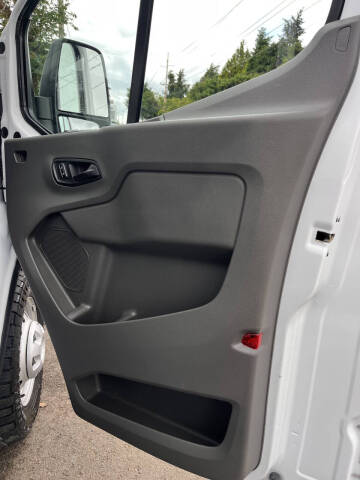 2023 Ford Transit 250