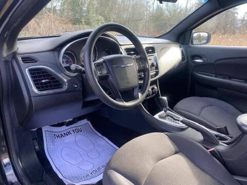 2013 Chrysler 200 LX
