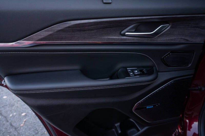 2022 Jeep Grand Cherokee Overland