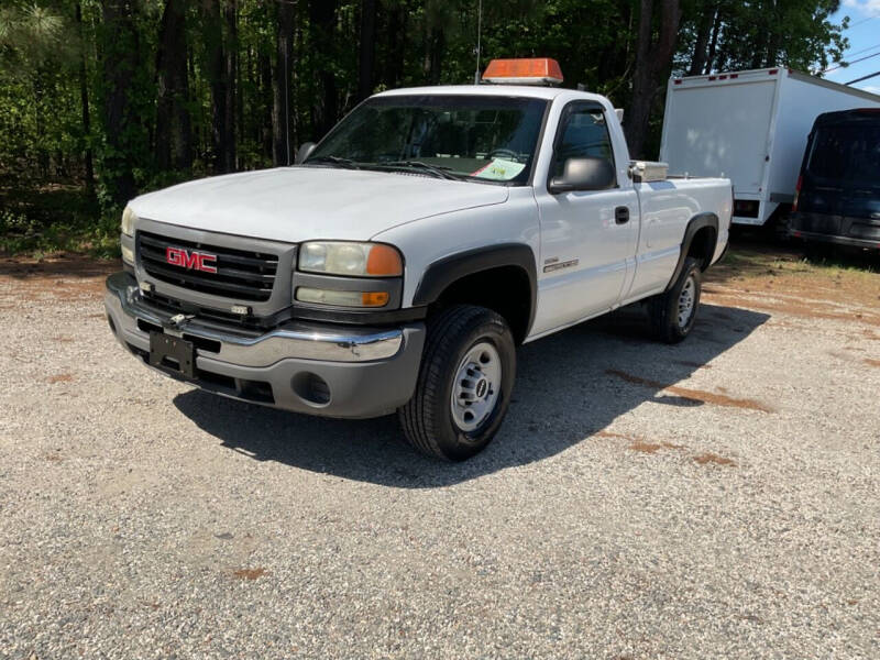 2006 GMC Sierra 2500HD Work Truck photo 4