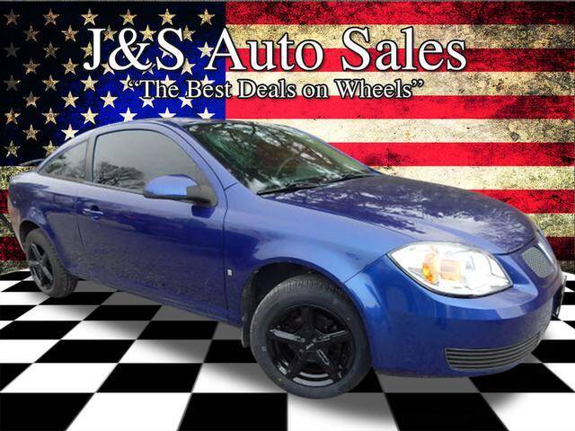 2007 Pontiac G5 for sale at J & S Auto Sales in Clarksville TN