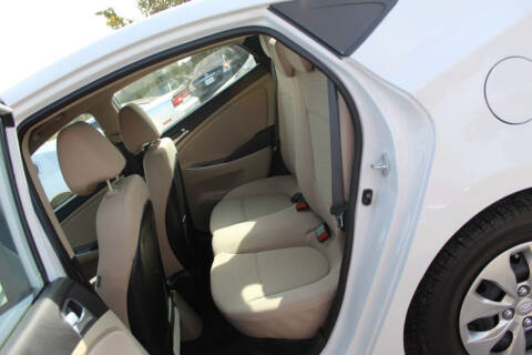 2017 Hyundai Accent SE