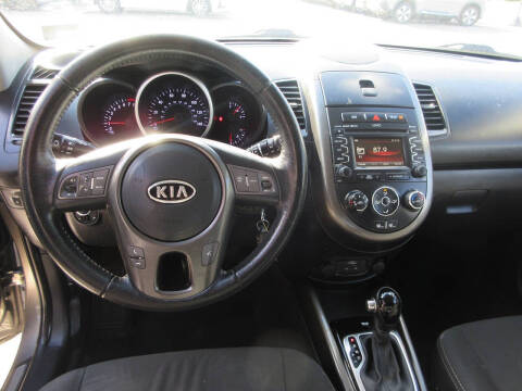 2012 Kia Soul +