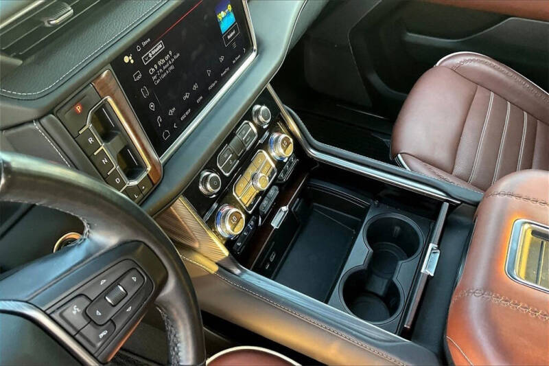 2023 GMC Yukon Denali Ultimate