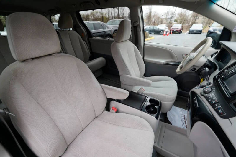2014 Toyota Sienna