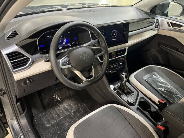 2026 Volkswagen Taos SE 4Motion