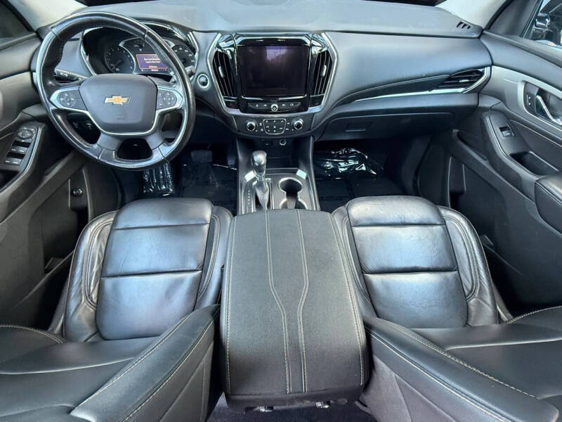 2021 Chevrolet Traverse LT Leather
