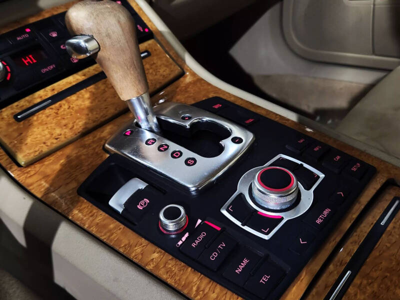 2005 Audi A8 quattro