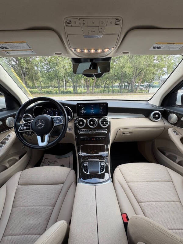 2021 Mercedes-Benz GLC GLC 300