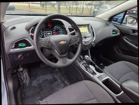 2018 Chevrolet Cruze LT Auto