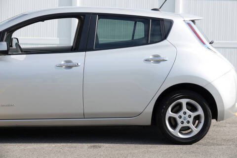 2011 Nissan LEAF SV