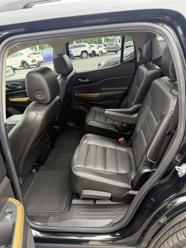 2017 GMC Acadia Denali