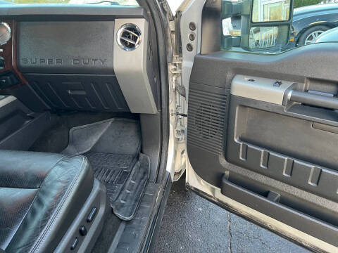 2014 Ford F-350 Super Duty Lariat