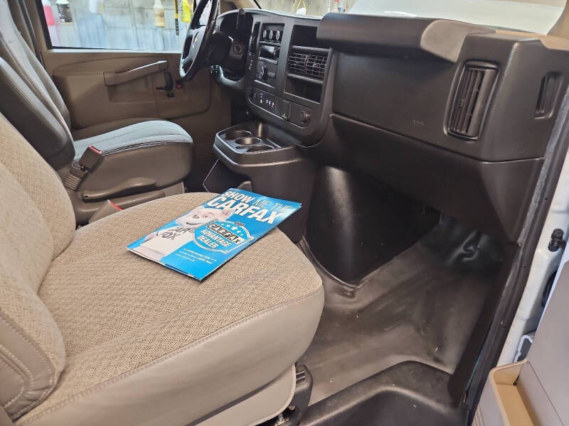 2021 Chevrolet Express 2500