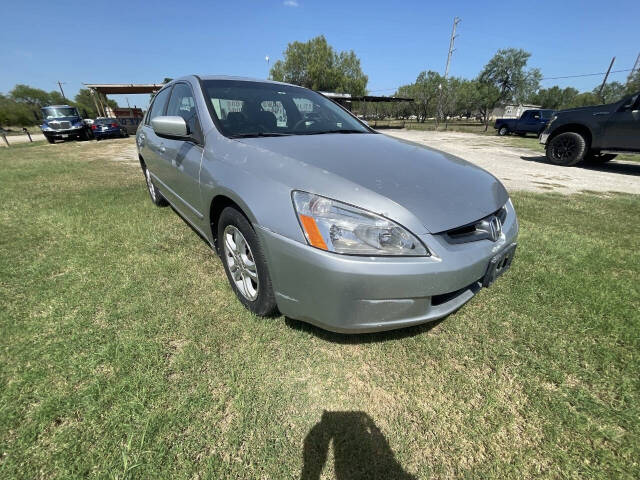 2007 Honda Accord for sale at LEE'S MOTOR CO LLC in San Antonio, TX