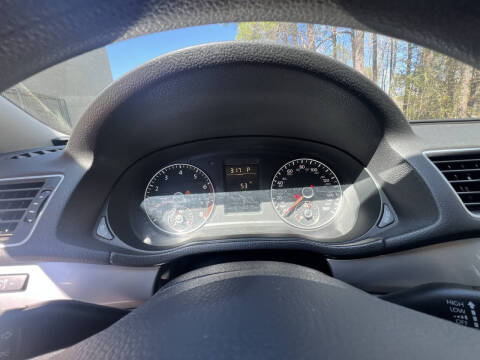 2013 Volkswagen Passat S PZEV