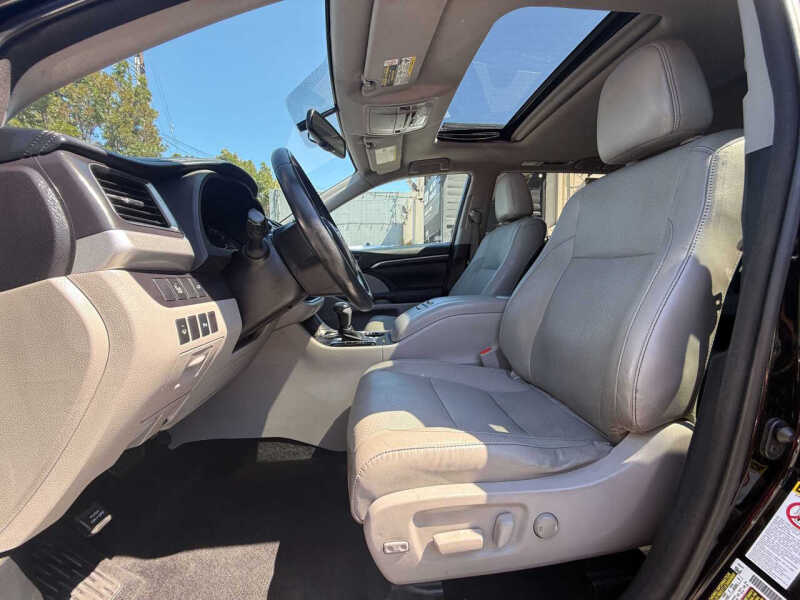 2016 Toyota Highlander