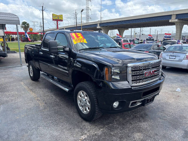 2013 GMC Sierra 4WD Crew Cab Standard Box SRW's photo
