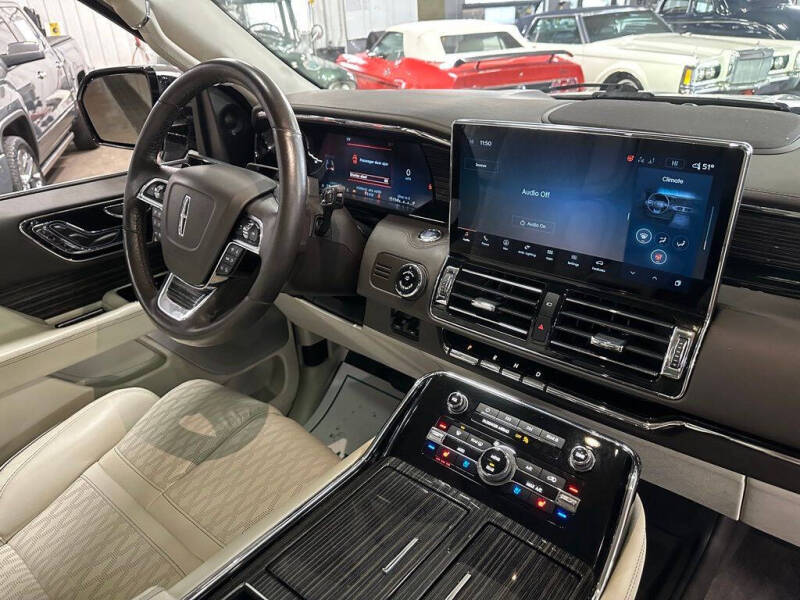 2023 Lincoln Navigator L Black Label