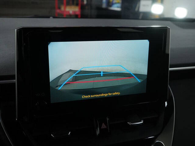 2025 Toyota Corolla Hatchback SE